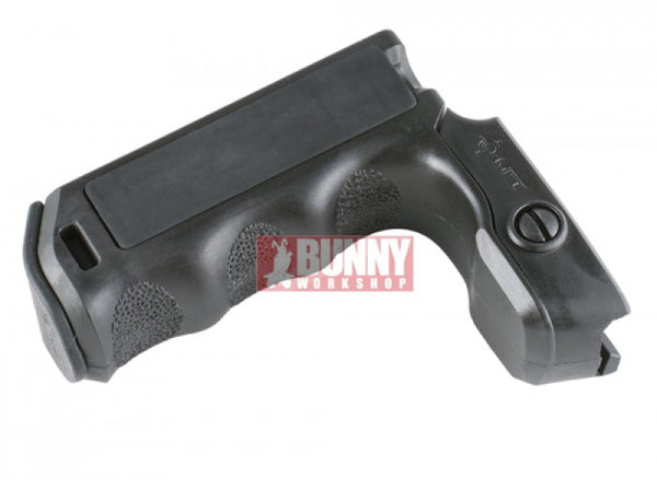 MFT React Magwell Grip (RMG). Allows less effort to direct muzzle - BK